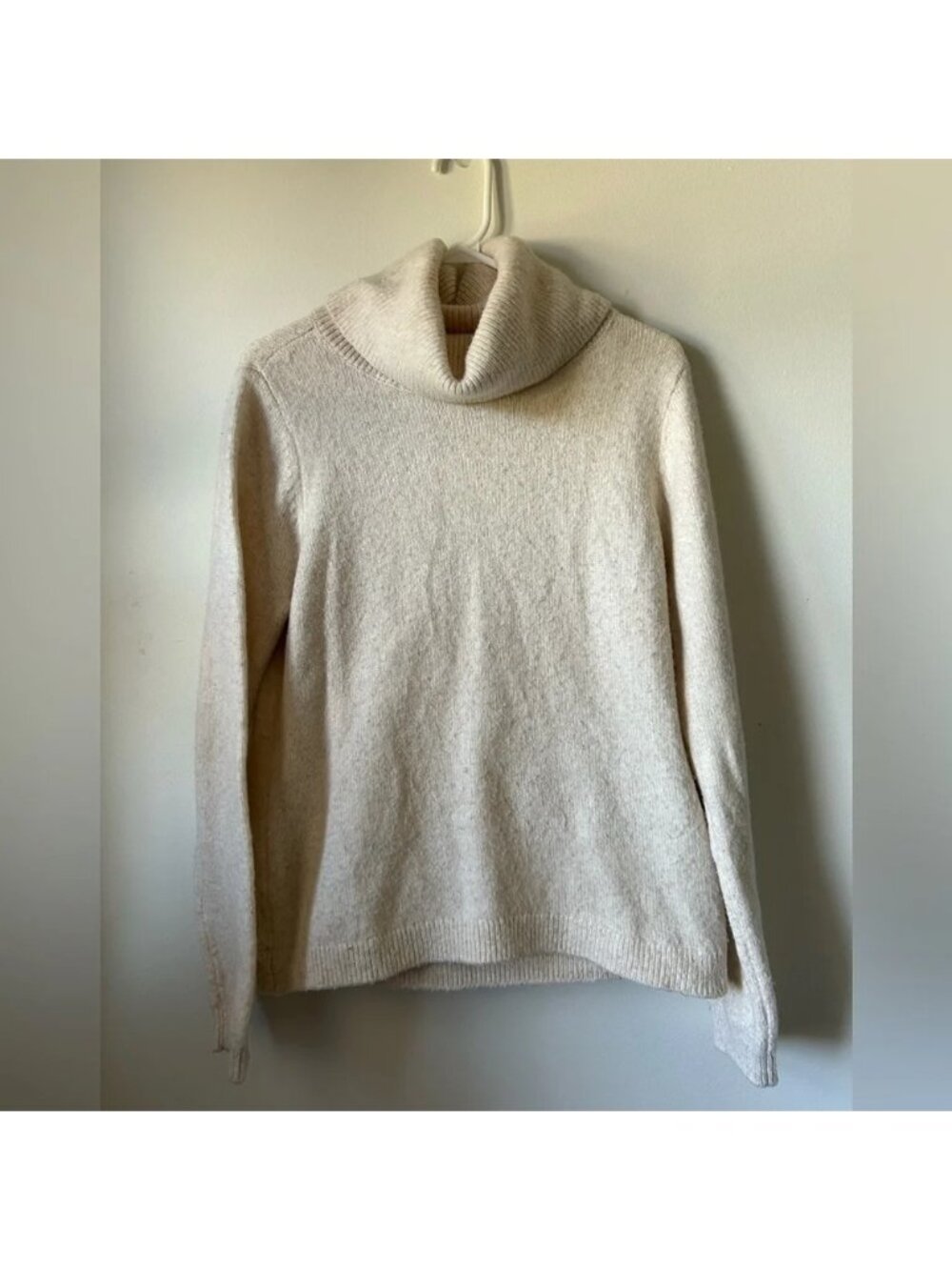 Guess‎ Cowlneck  Open Back Sweater